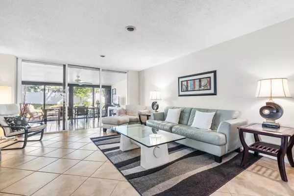 Lake Worth, FL 33467,4234 Deste CT