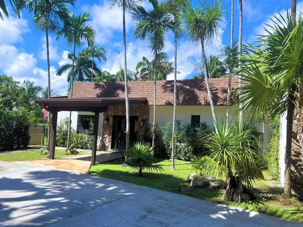 Lake Clarke Shores, FL 33406,7315 Pine Tree LN