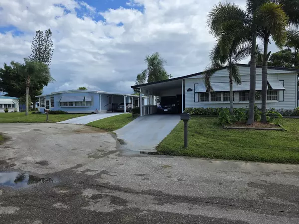 Port Saint Lucie, FL 34952,8 El Segundo