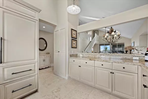 Jupiter, FL 33477,4161 S Us Highway 1 N3