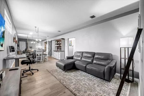 Royal Palm Beach, FL 33411,114 Prestige DR