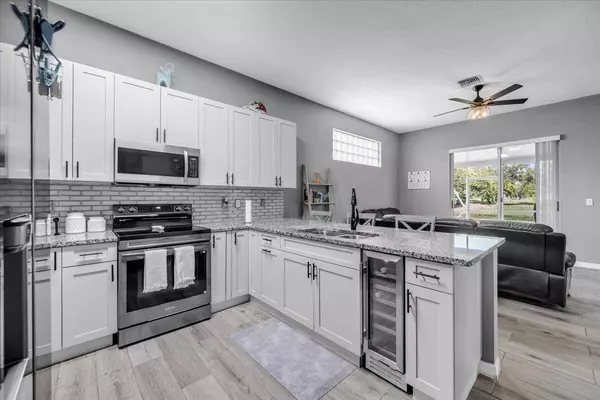 Royal Palm Beach, FL 33411,114 Prestige DR