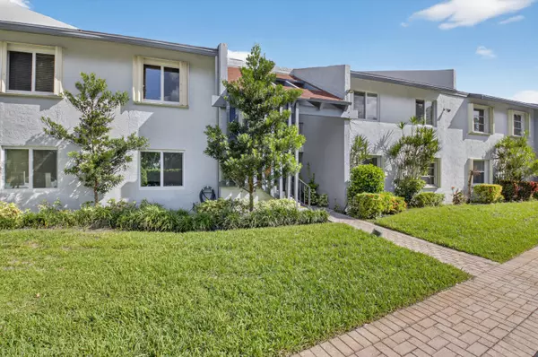 Delray Beach, FL 33446,6525 S Oriole BLVD 2060