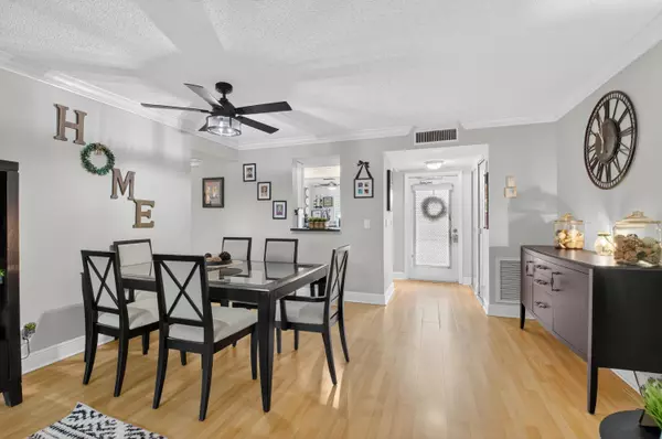 Delray Beach, FL 33446,6525 S Oriole BLVD 2060