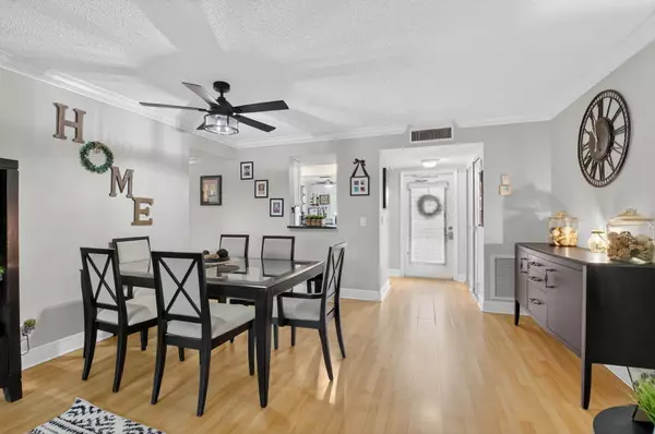 Delray Beach, FL 33446,6525 S SW Oriole BLVD 2060