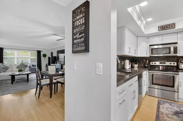 Delray Beach, FL 33446,6525 S SW Oriole BLVD 2060