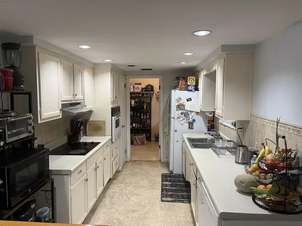 Pembroke Pines, FL 33023,621 SW 68th AVE