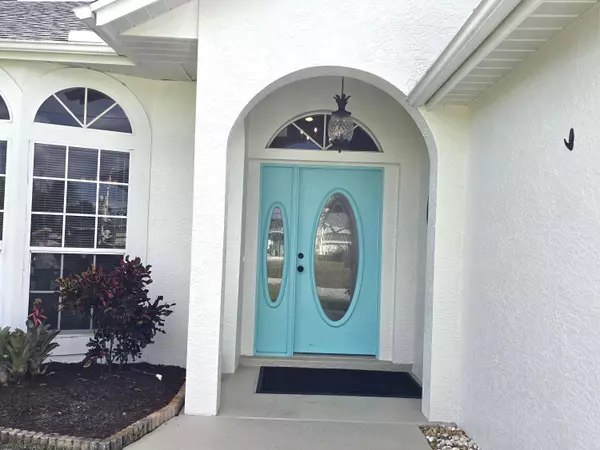 Port Saint Lucie, FL 34984,451 SE Cork RD