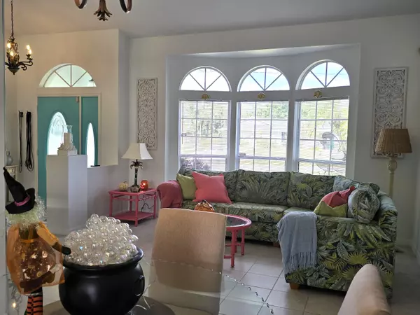 Port Saint Lucie, FL 34984,451 SE Cork RD