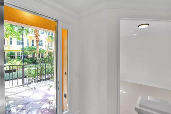 Palm Beach Gardens, FL 33410,2441 San Pietro CIR