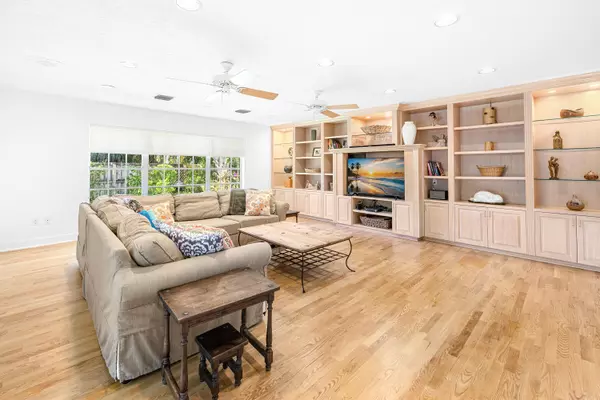 Lake Clarke Shores, FL 33406,7731 Edgewater DR