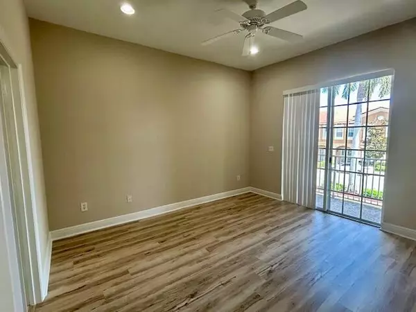 Tamarac, FL 33321,5865 Hampton Hills BLVD