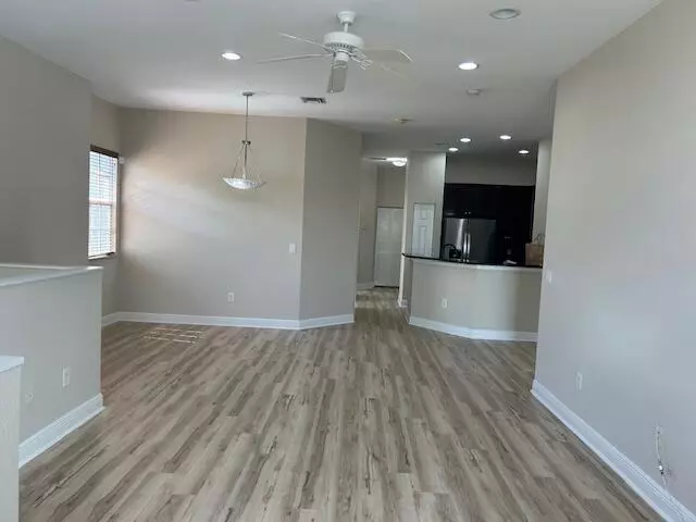 Tamarac, FL 33321,5865 Hampton Hills BLVD