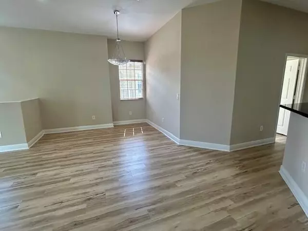 Tamarac, FL 33321,5865 Hampton Hills BLVD