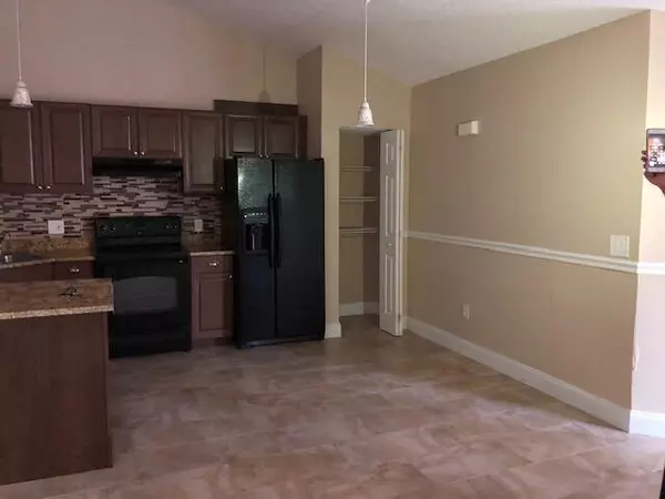 Palm Beach Gardens, FL 33418,5305 Eagle Lake DR