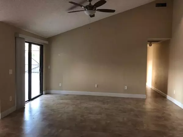 Palm Beach Gardens, FL 33418,5305 Eagle Lake DR