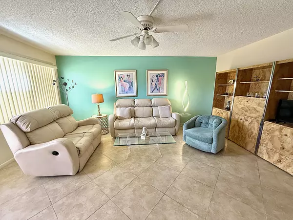 3024 Swansea B, Deerfield Beach, FL 33442