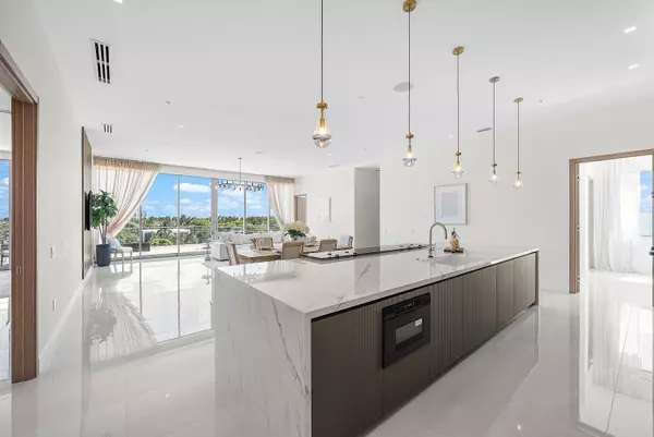 Delray Beach, FL 33483,246 NE 6th AVE Ph