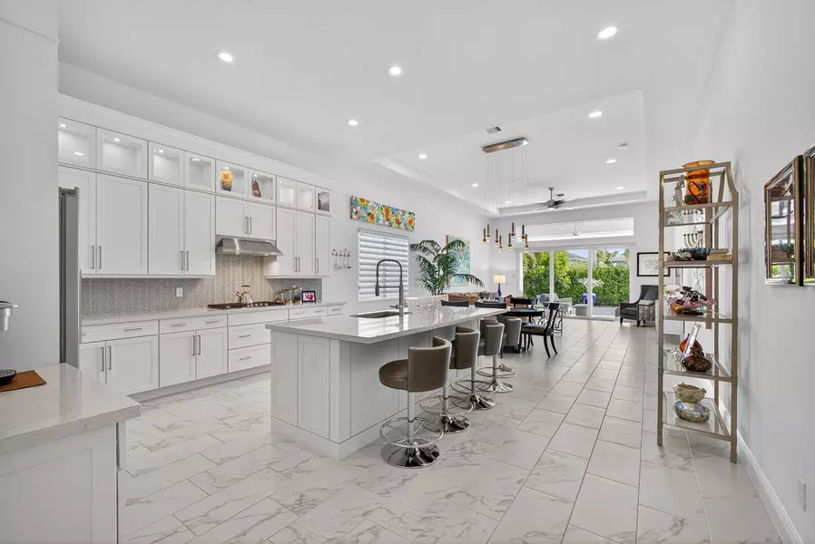 10050 Regency WAY, Palm Beach Gardens, FL 33412