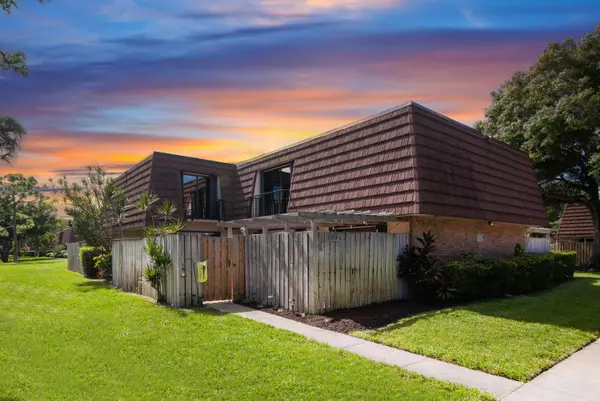 1313 13th LN, Palm Beach Gardens, FL 33418