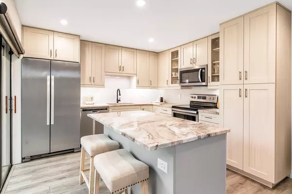 Palm Beach Gardens, FL 33418,1313 13th LN