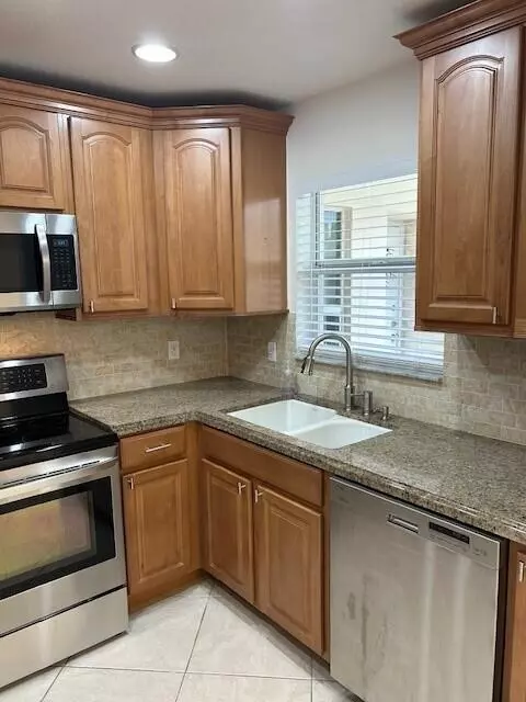 Palm Beach Gardens, FL 33410,10330 N Military TRL 6a