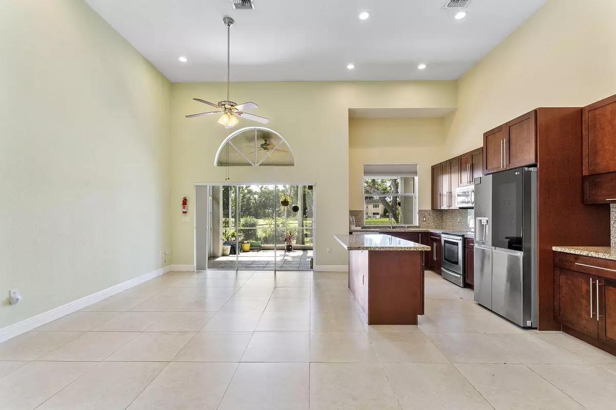 Margate, FL 33063,7793 Highlands Cir