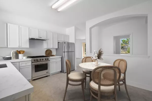 Port Saint Lucie, FL 34953,565 SW Feldman AVE