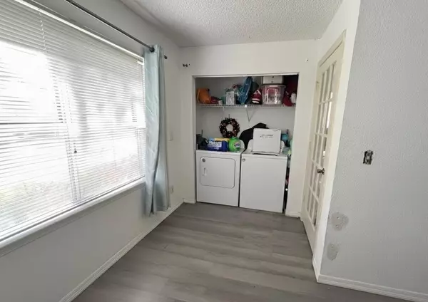 Margate, FL 33063,3420 N Pinewalk DR 712