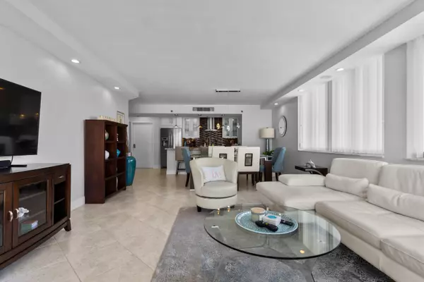 Highland Beach, FL 33487