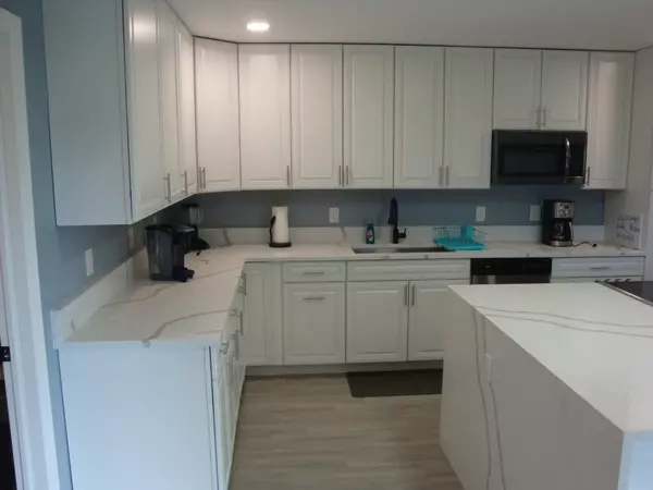 Lake Worth, FL 33461,1415 Lake Victoria DR