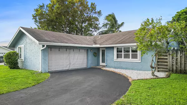 North Lauderdale, FL 33068,7527 SW 7th ST