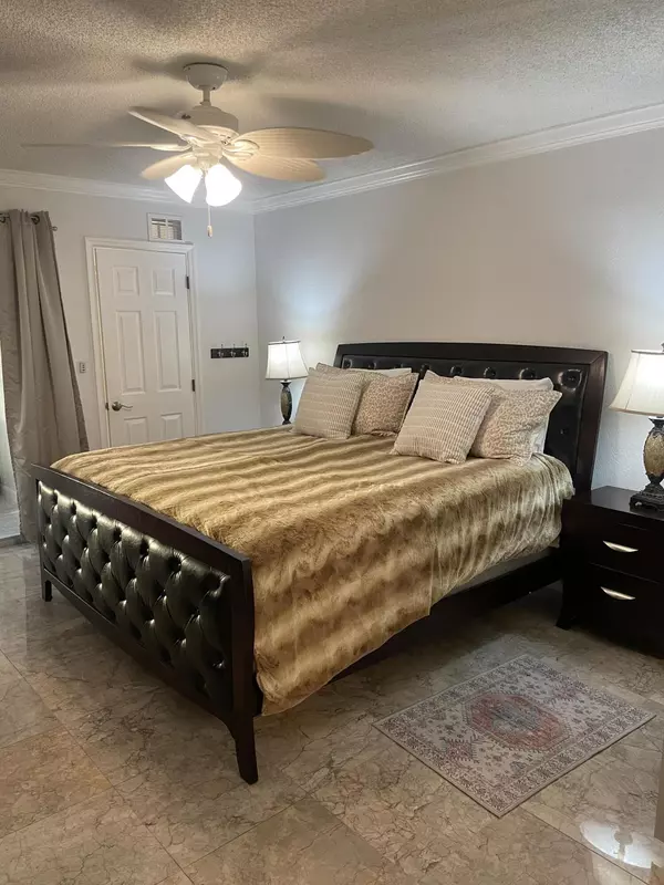 Coconut Creek, FL 33066,1904 Bermuda CIR H1