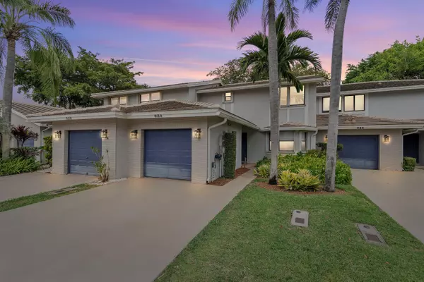 624 N N Deer Creek North Shore DR, Deerfield Beach, FL 33442