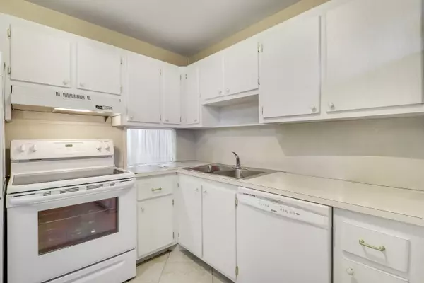 Lake Worth, FL 33467,4070 Tivoli CT 204