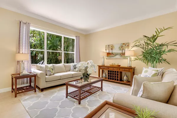 Jupiter, FL 33458,106 Santiago DR