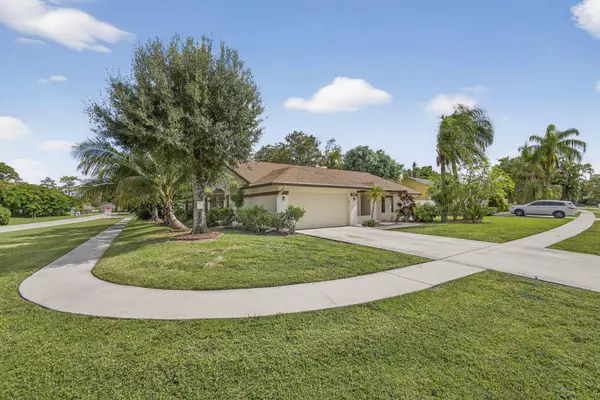 Wellington, FL 33414,798 Blueberry Drive DR