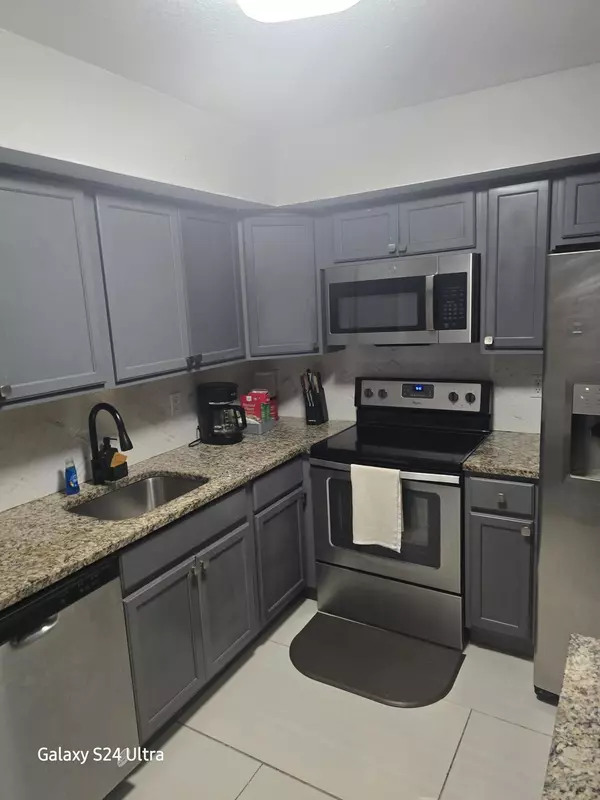 Boynton Beach, FL 33435,618 SW 1st ST 618