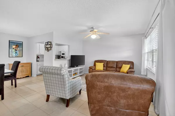 Deerfield Beach, FL 33442,386 Tilford R