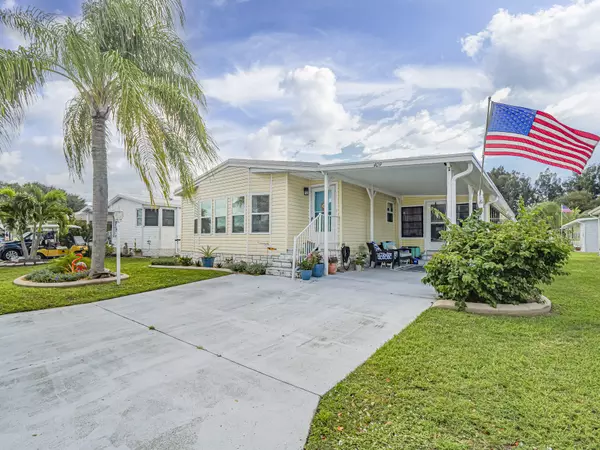 Barefoot Bay, FL 32976,409 Avocado DR