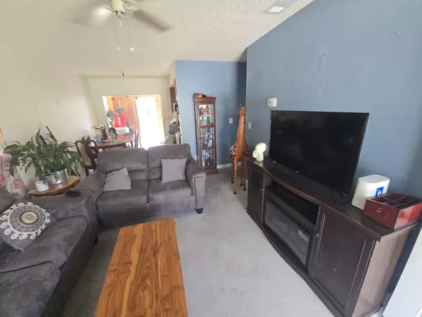 Vero Beach, FL 32962,1346 SW 23rd AVE