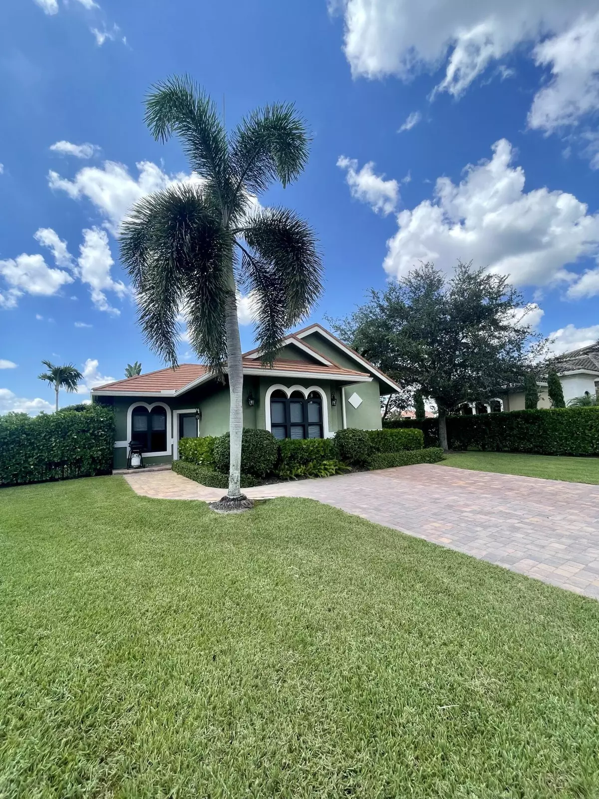 Wellington, FL 33414,15590 Hawker LN