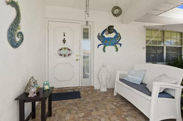 Fort Pierce, FL 34982,319 Colony LN A