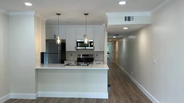 Palm Beach Gardens, FL 33418,178 Cypress Point DR 178