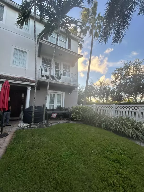 Hypoluxo, FL 33462,130 Ocean Cay WAY