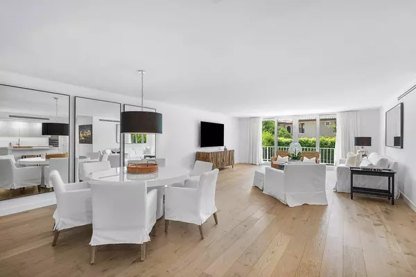 Palm Beach, FL 33480,100 Worth AVE 220