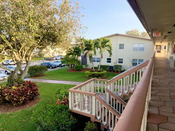 West Palm Beach, FL 33417,219 Bedford I