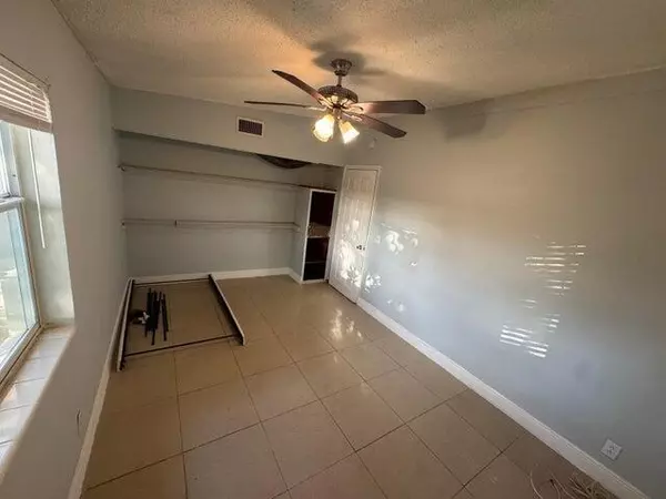 Boynton Beach, FL 33435,3180 Orange ST