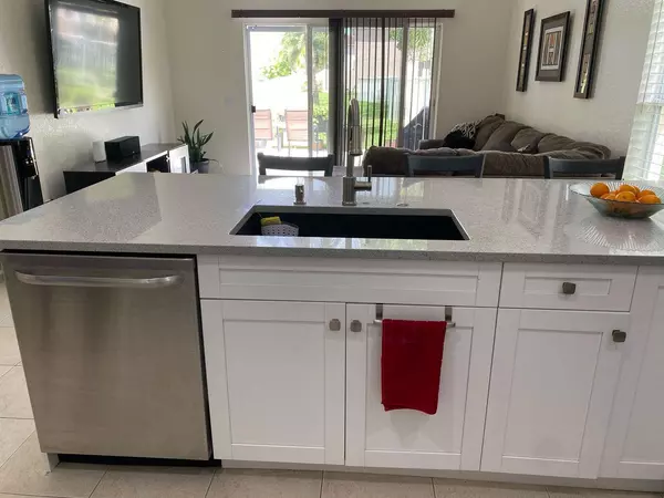 Greenacres, FL 33463,5308 Moon Shadow LN