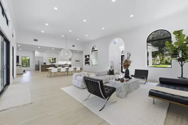 West Palm Beach, FL 33409,2557 Seminole CIR